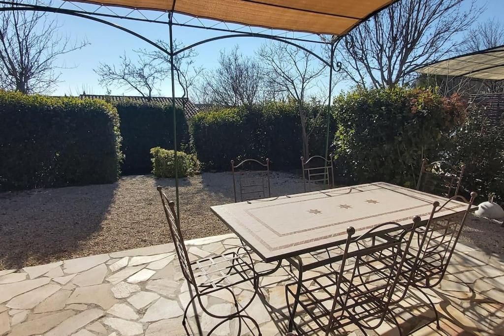 Villa Bastidon Plein Sud 3*, Promo fin d'été à Gordes. Esterno foto